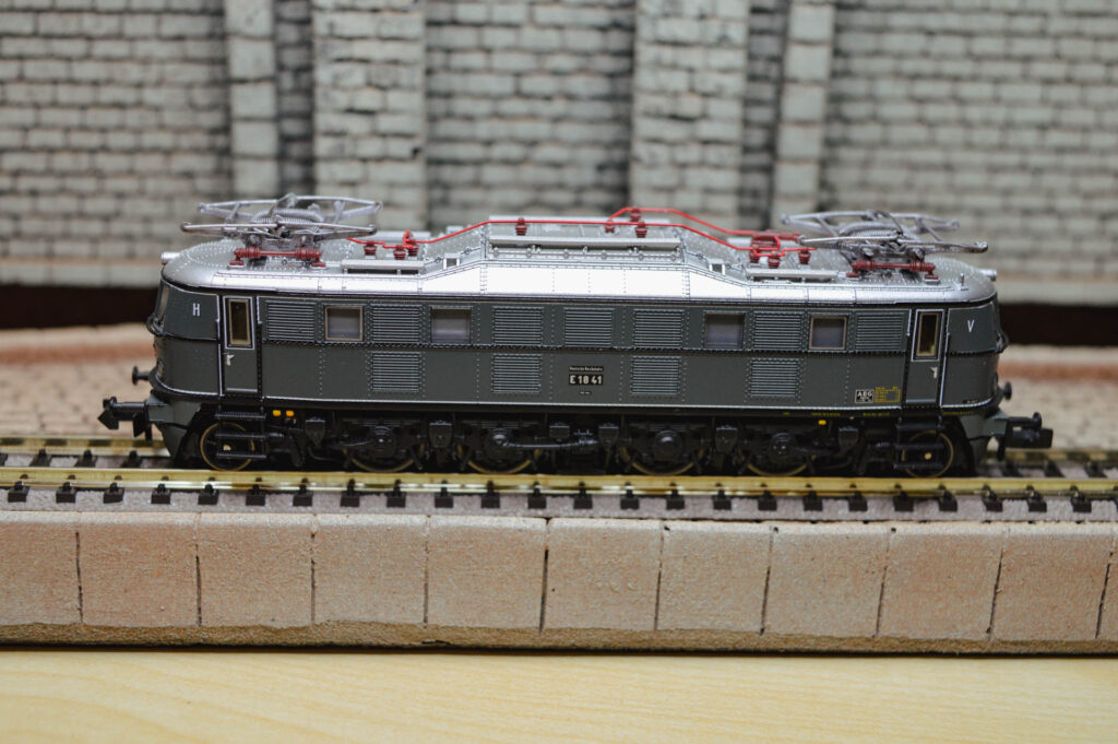 Piko 40303 E18 41 1
