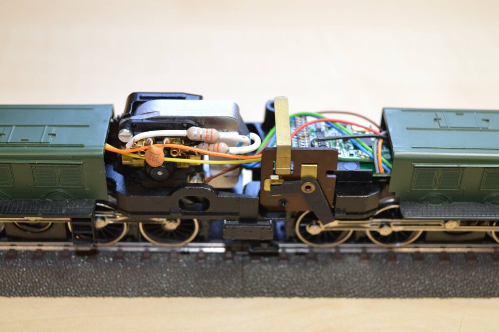 Umbau Maerklin 3056 Ce 68 III 13302 5