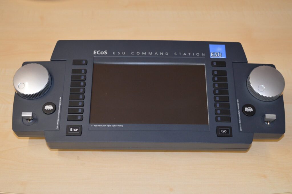 ESU ECoS 50200 1
