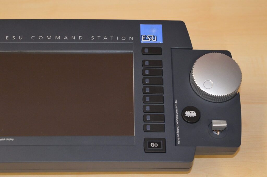 ESU ECoS 50200 3