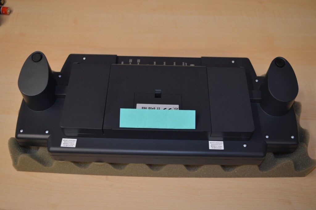 ESU ECoS 50200 8