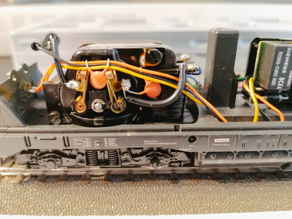 Umbau Maerklin 2864 V160 003 5