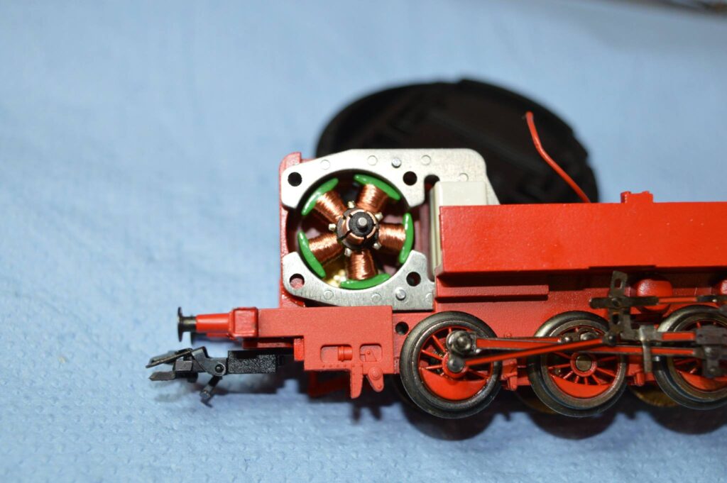 Umbau Maerklin 33043 BR80 003 15