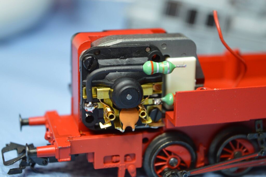 Umbau Maerklin 33043 BR80 003 18
