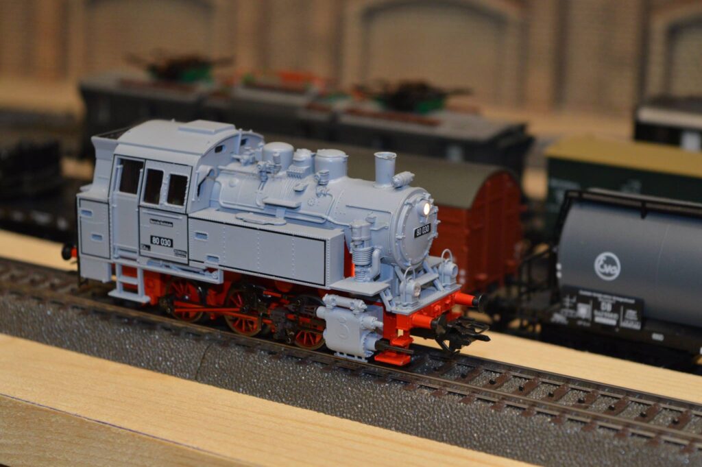Umbau Maerklin 33043 BR80 003 33