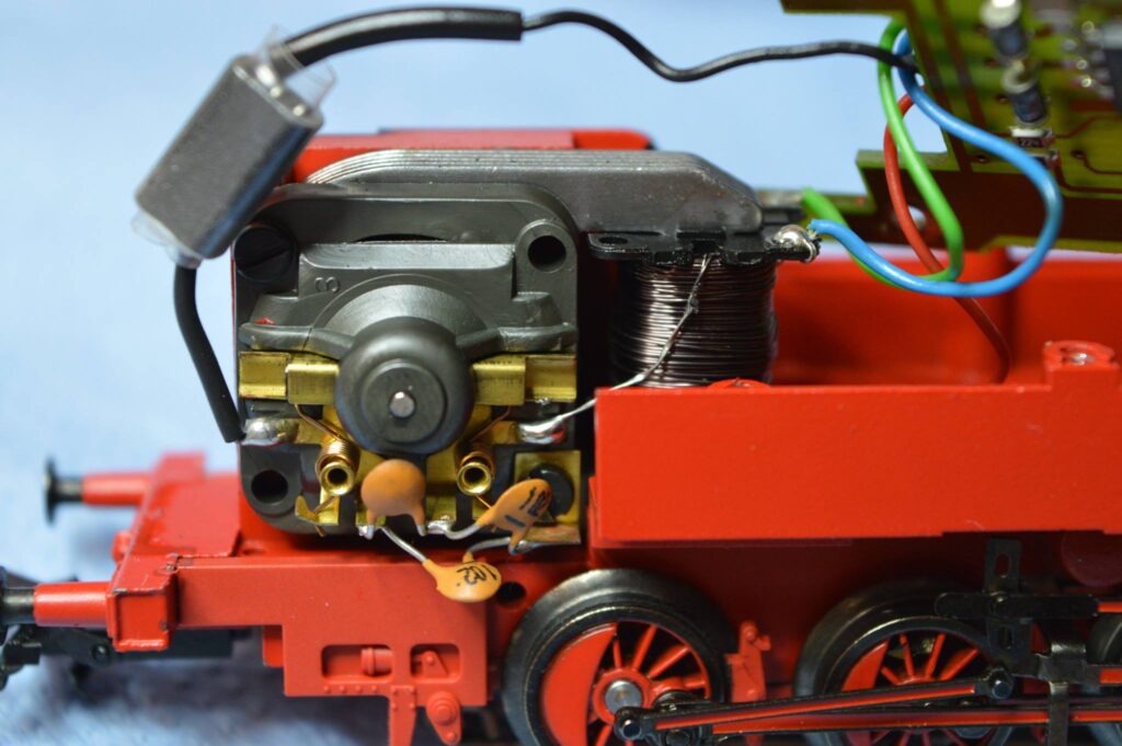 Umbau Maerklin 33043 BR80 003 7