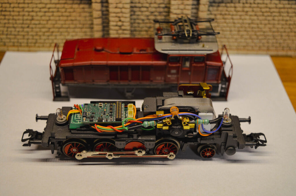 Umbau Maerklin 3457 BR160 13