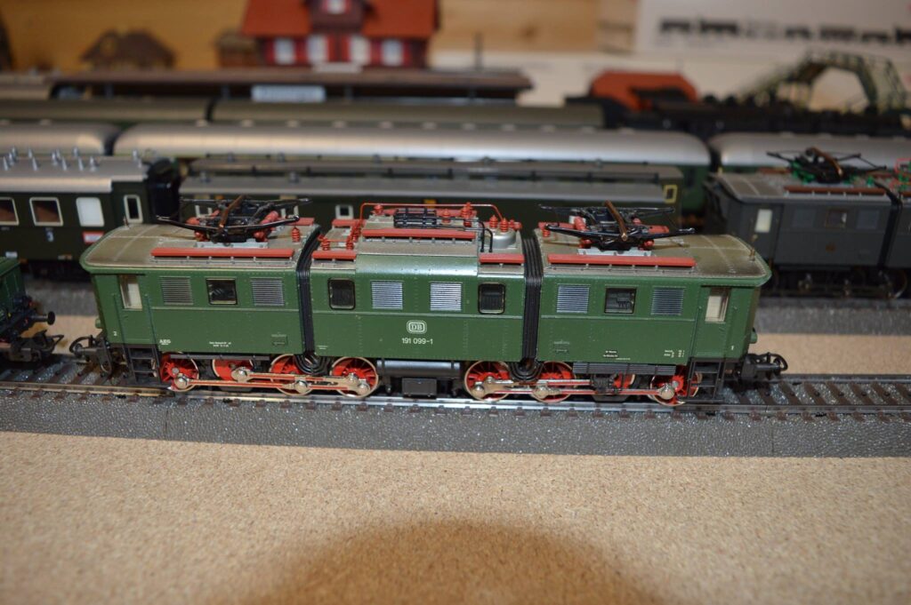 Umbau Maerklin 3629 BR91 099 1 19