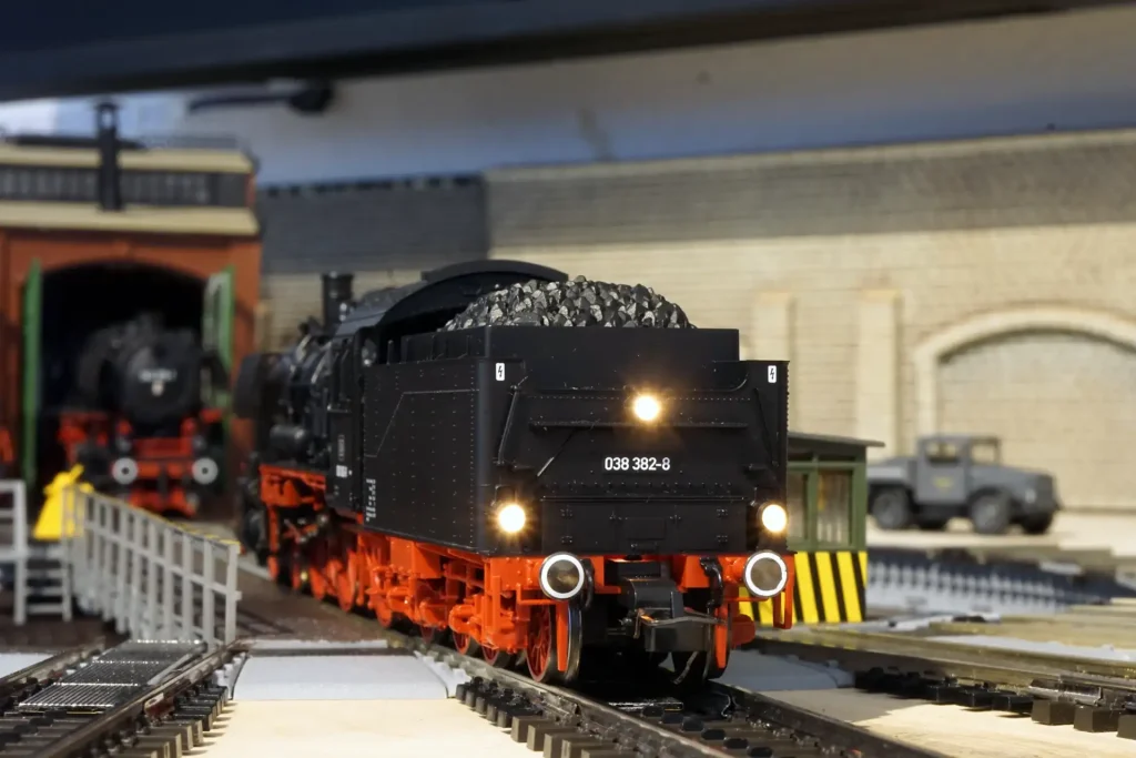 Fleischmann 931168 BR038 382-8 (4)