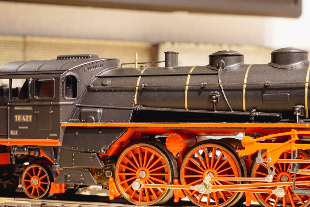 Maerklin 37184 18 472 DRG 4