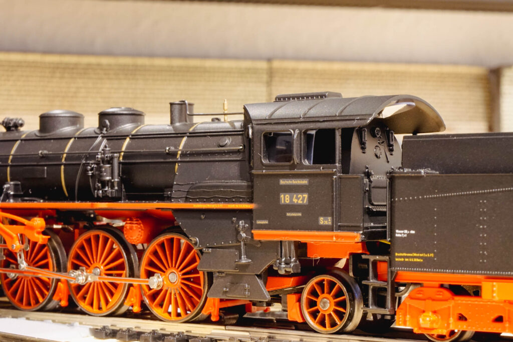 Maerklin 37184 18 472 DRG 8