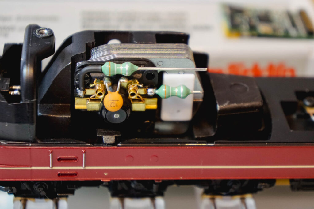 Umbau Maerklin 3357 103 105 9 DB 13
