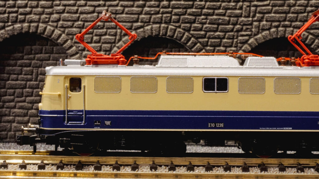 Fleischmann 733672 E10 1239 DB 7