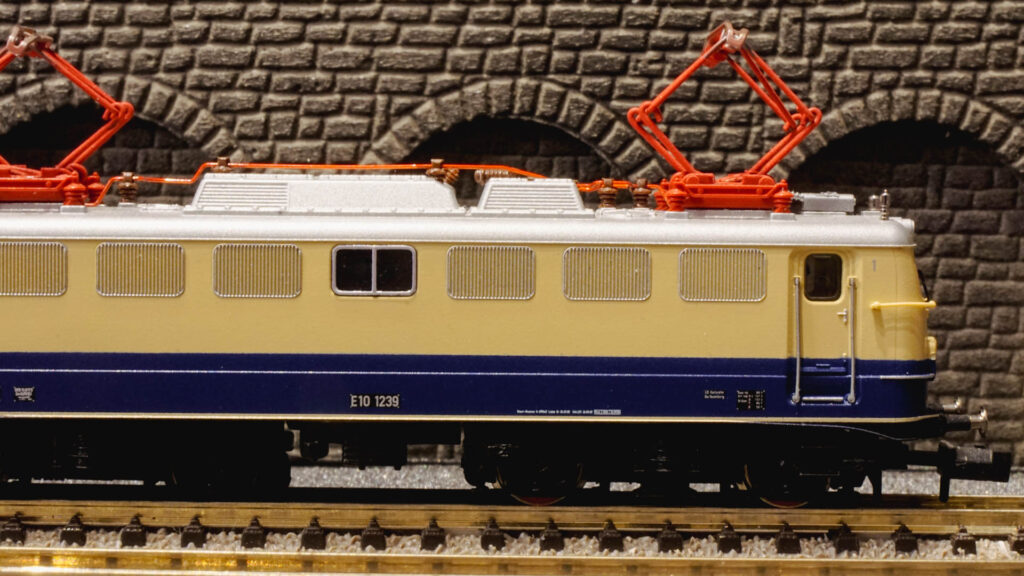 Fleischmann 733672 E10 1239 DB 9