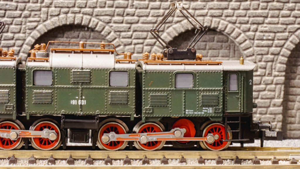 Roco 23230 BR191 001 7 DB 6