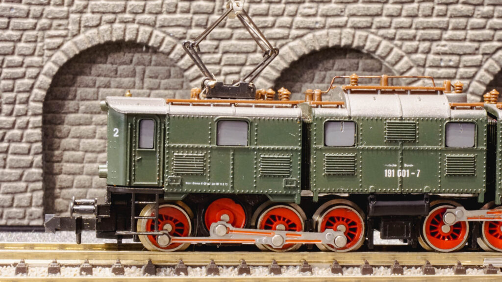 Roco 23230 BR191 001 7 DB 7