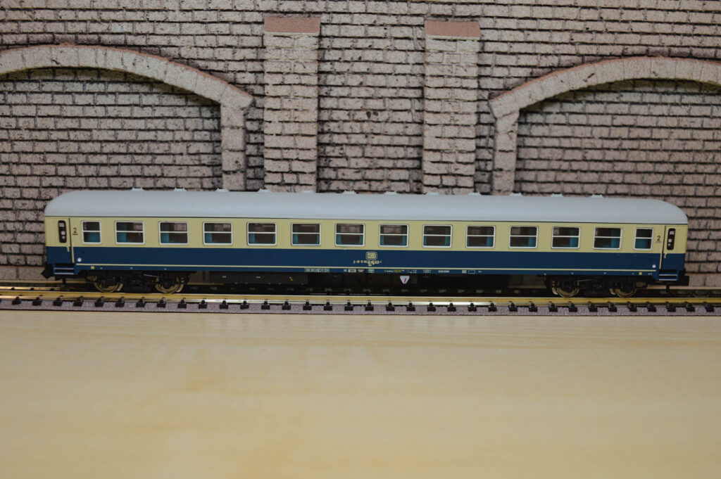 Trix 15376 Schnellzug Wagenset IC 2401 1