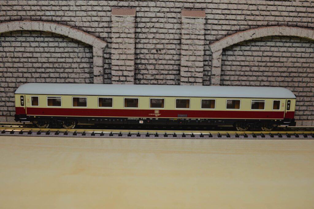 Trix 15378 Schnellzug Wagenset IC 2401 1