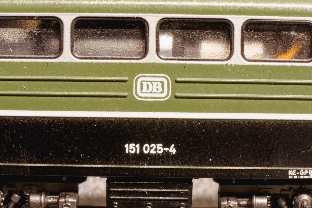 Minitrix 51 2056 00 BR151 025 4 DB 5