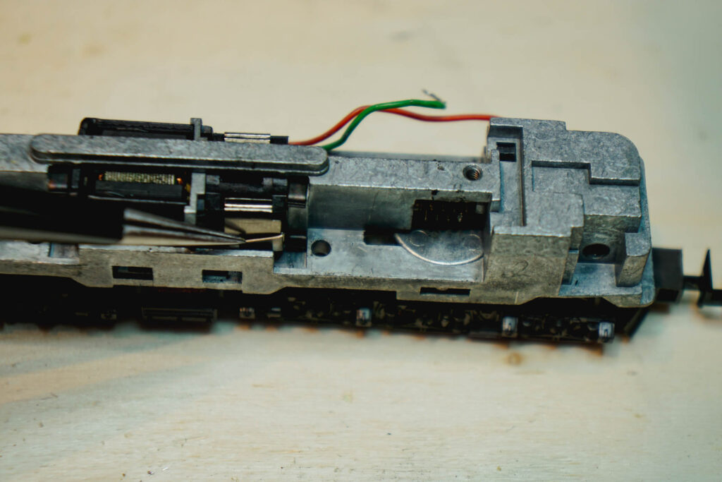 Umbau Minitrix 51 2056 00 BR151 025 4 DB 6