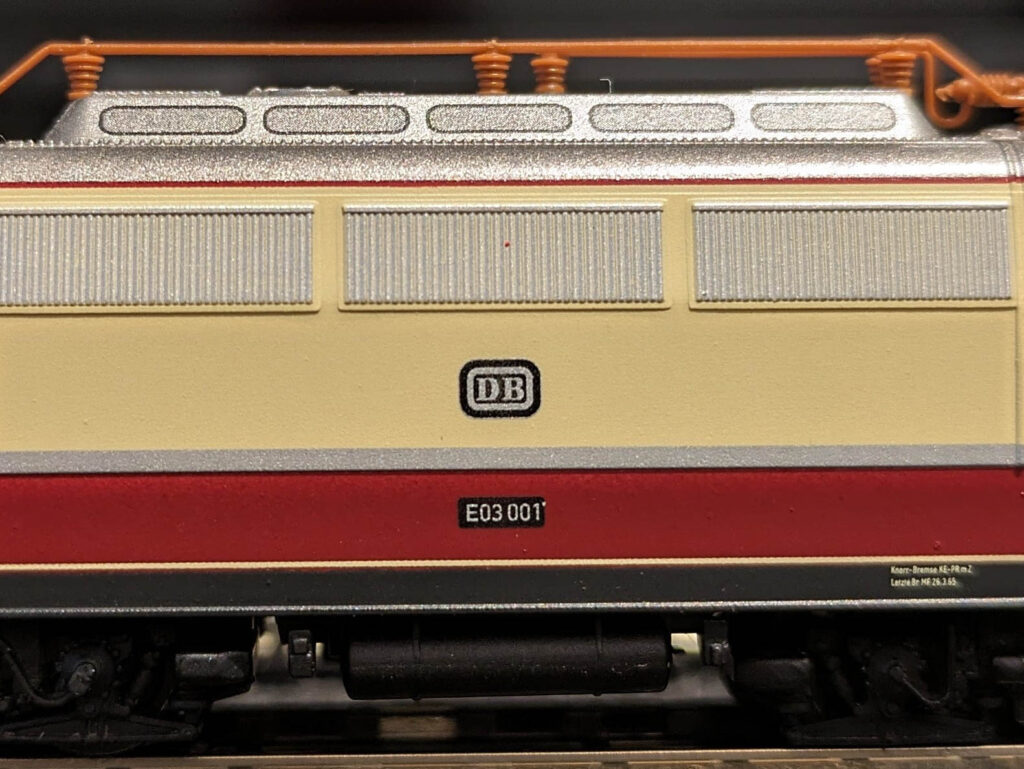 Arnold 82372 E03 001 DB 4