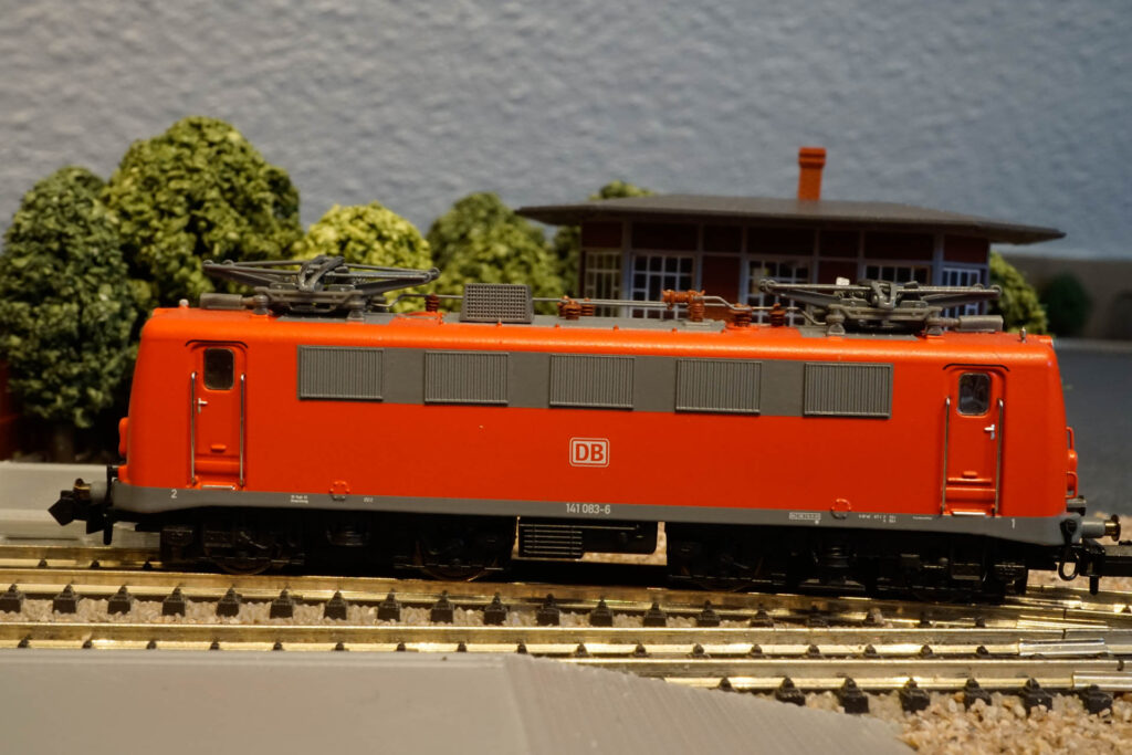 Minitrix 16142 BR141 083 6 DB 3