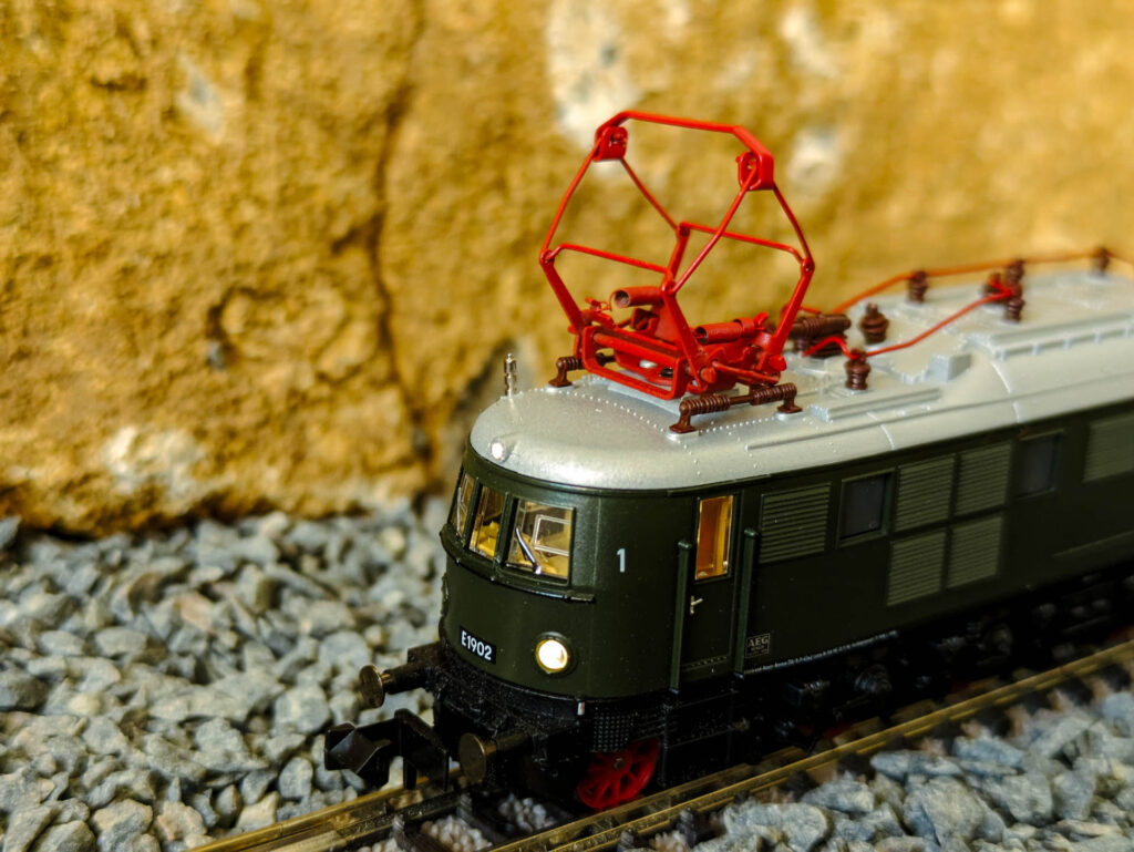 Fleischmann 731905 E19 02 DB (1)