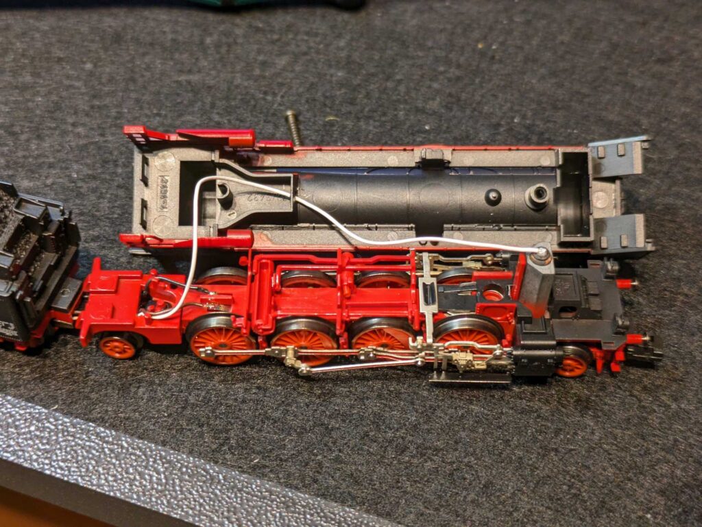 Umbau Fleischmann 7139 BR39 204 DRG (10)