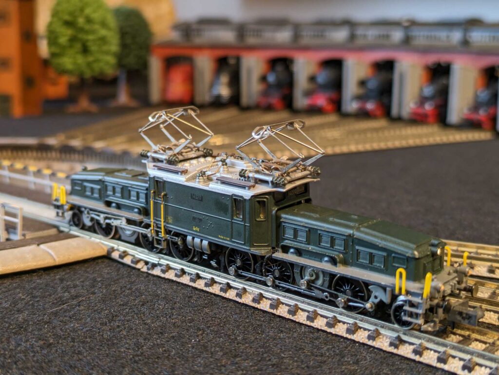 Arnold 2465 Ce 6-8 II 14270 SBB (1)