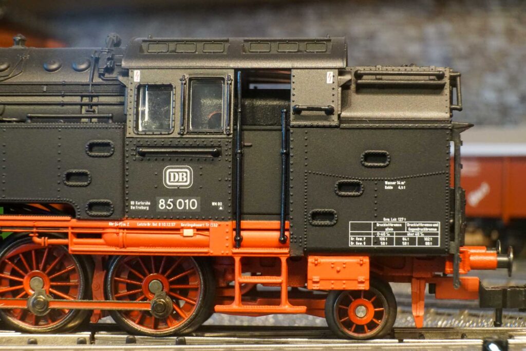 Märklin 29840 BR 85 010 DB (5)