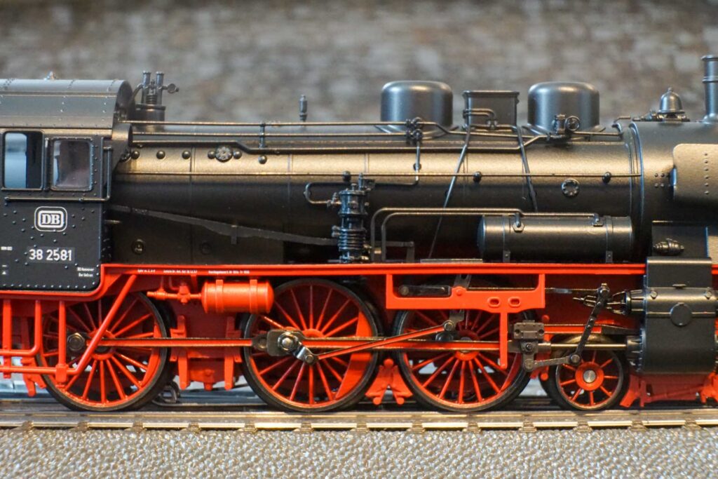 Märklin 37030 BR 38 2581 DB (4)