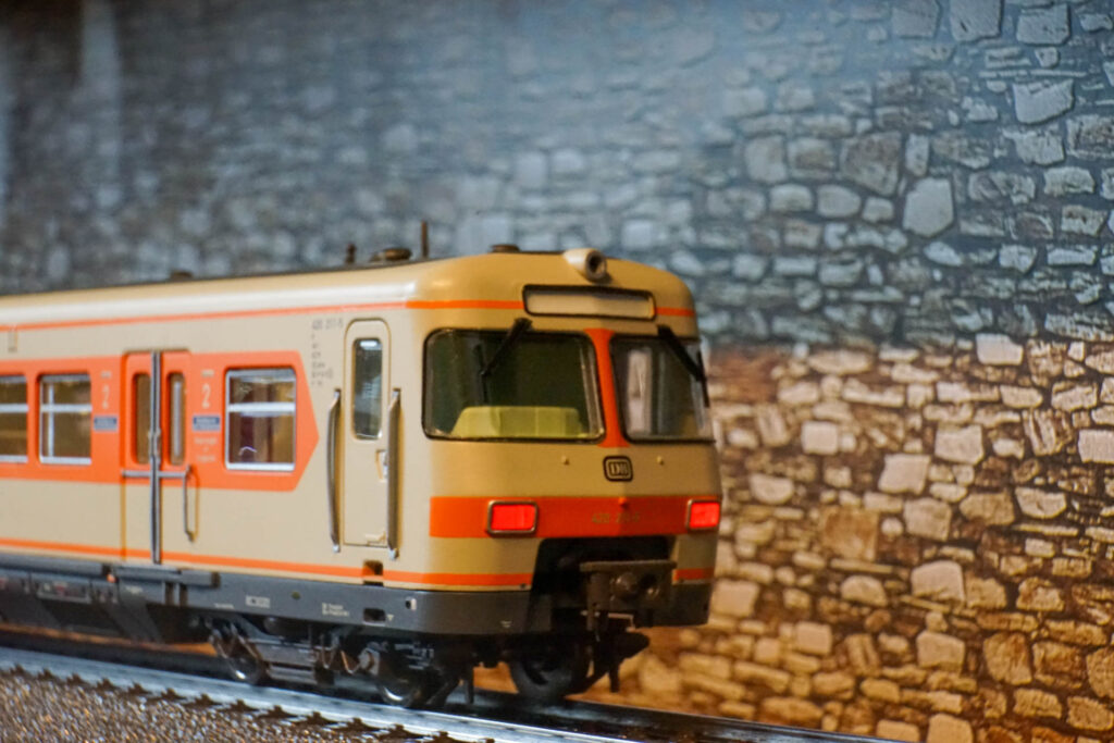 Trix 22620 BR 420 S-Bahn Triebzug DB (3)