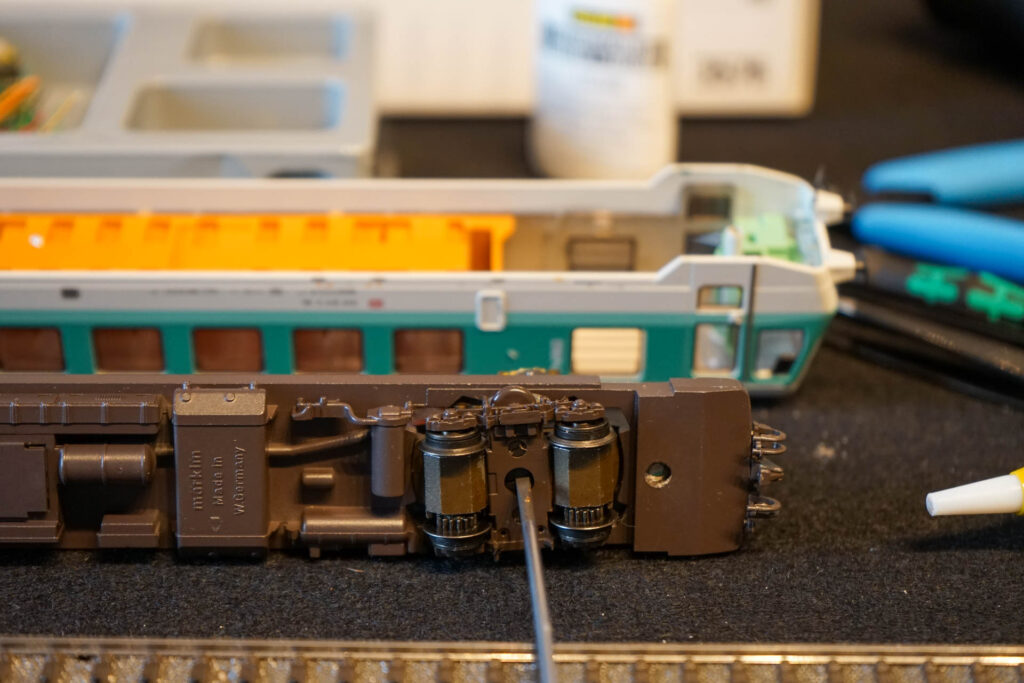 Umbau Märklin 3576 BR 628 203-2 DB (15)