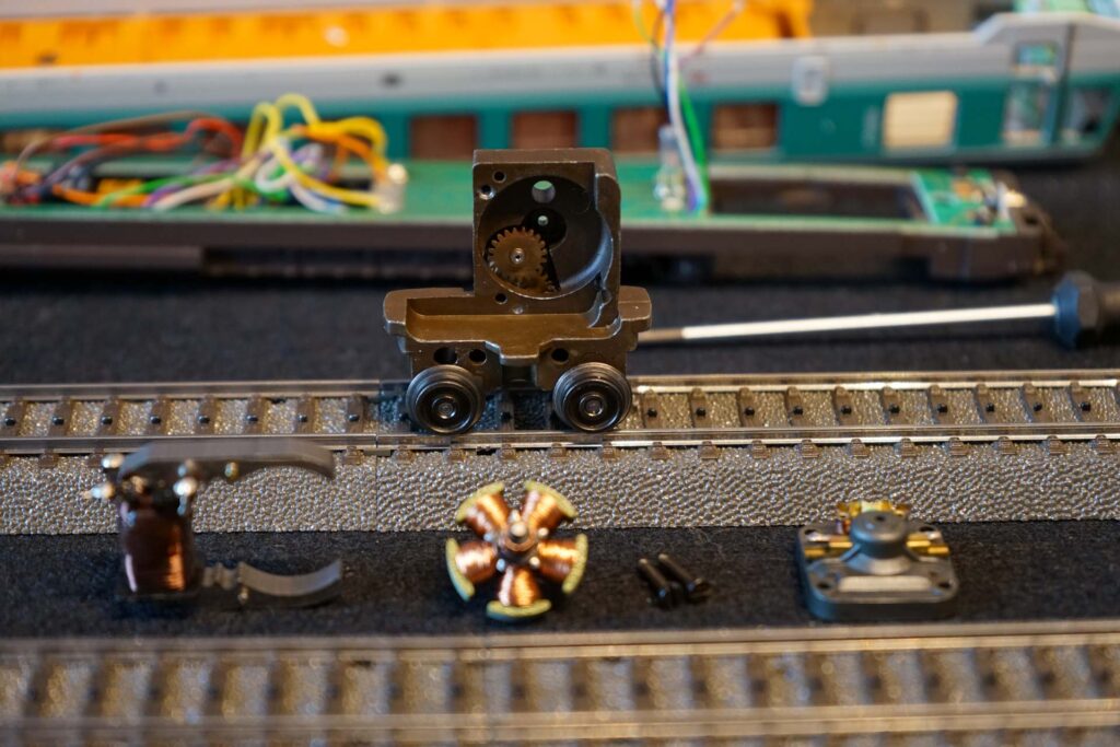 Umbau Märklin 3576 BR 628 203-2 DB (17)