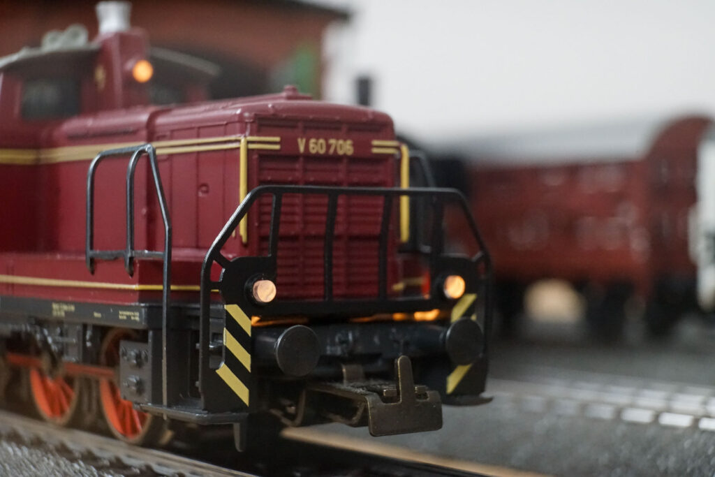 Märklin 37650 V60 706 DB (1)