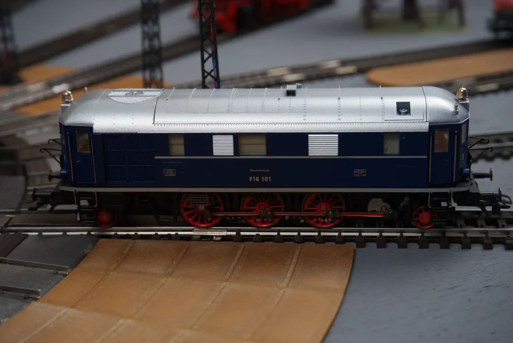 Märklin 37203 V16 101 DRG (3)