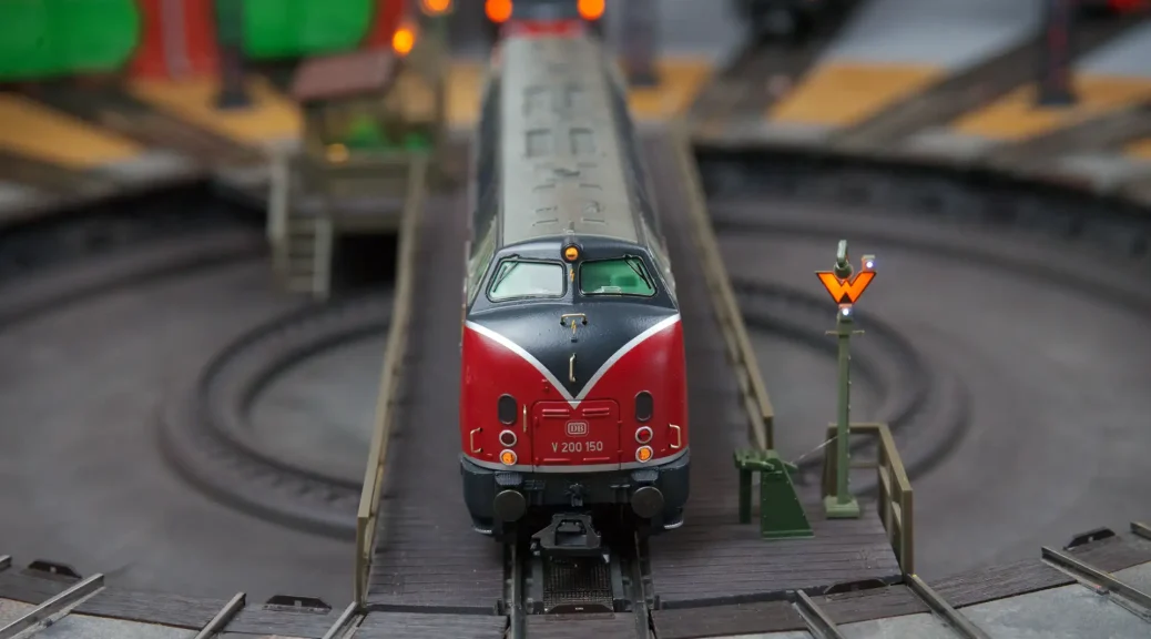 Märklin 39821 V200 150 DB (1)