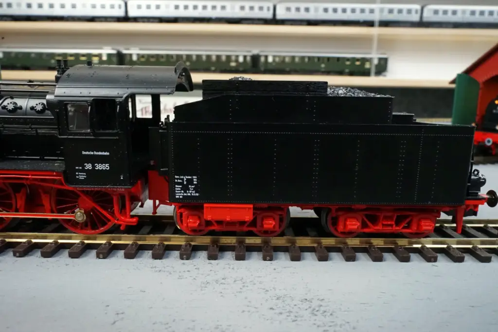 Fleischmann DC 4162-93 DB 38 3865 (8)