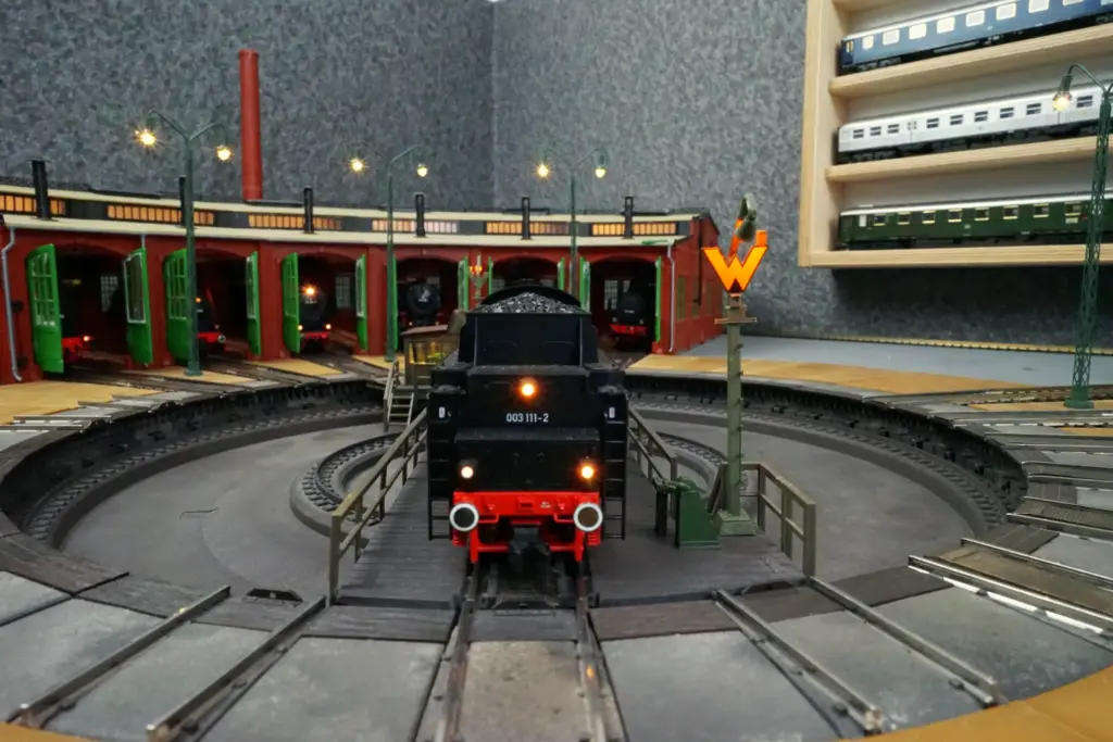 Fleischmann DC 74106 003 111-2 (4)